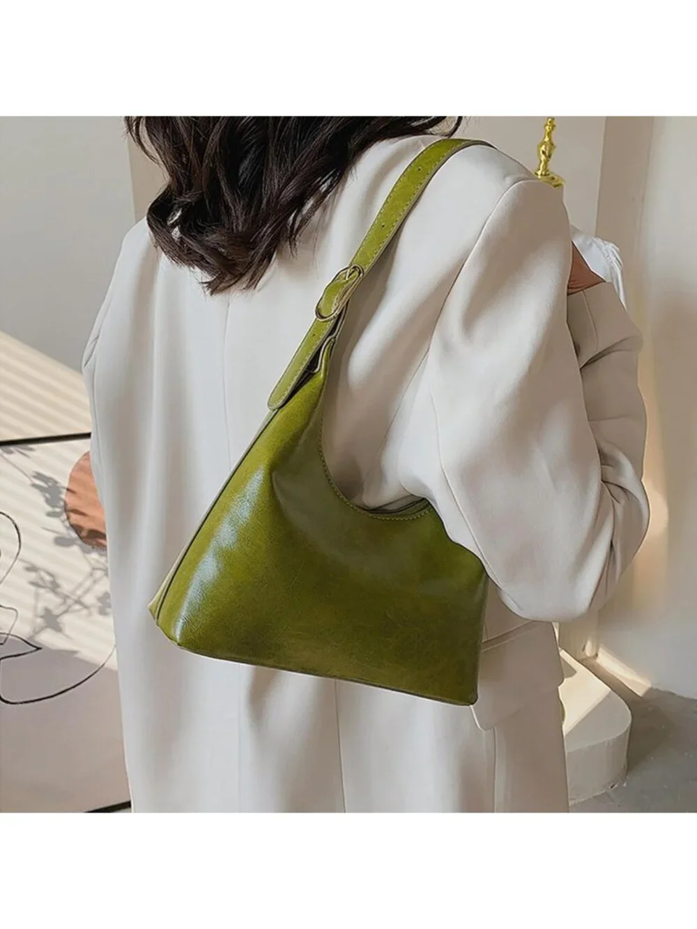 Trendy Mini Vintage Hobo Bag for Women - Small Retro Vegan Leather Purse 2026